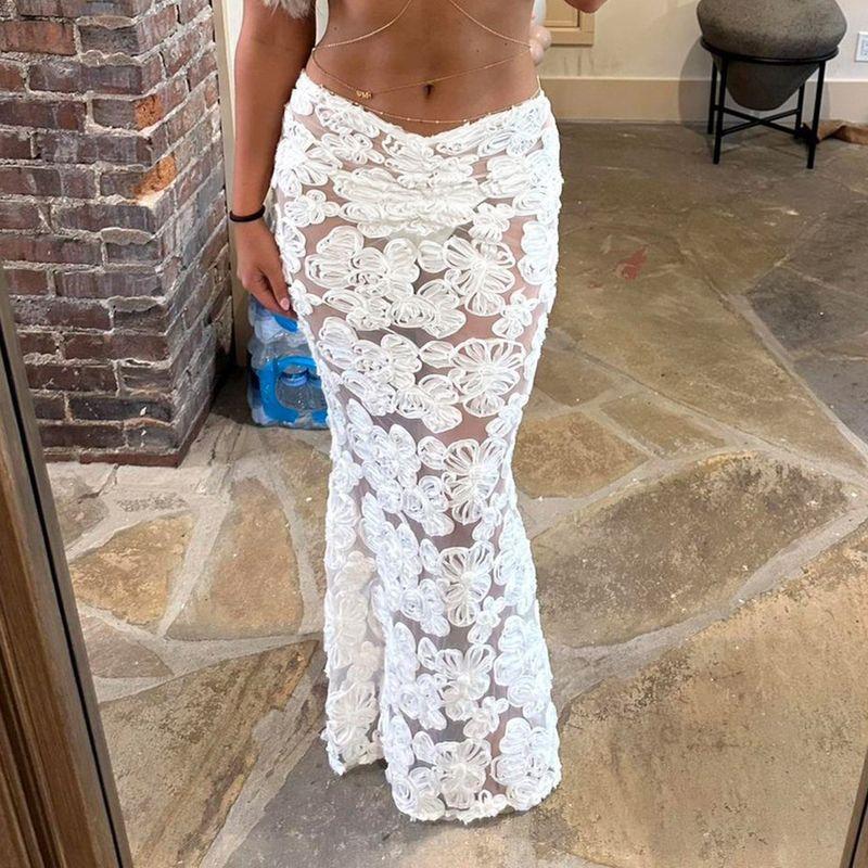 Romantic Island Resort Style Lace Three-Dimensional Floral V-Waist Long Skirt, Sexy Slim-Fit Figure-Flattering Half Skirt