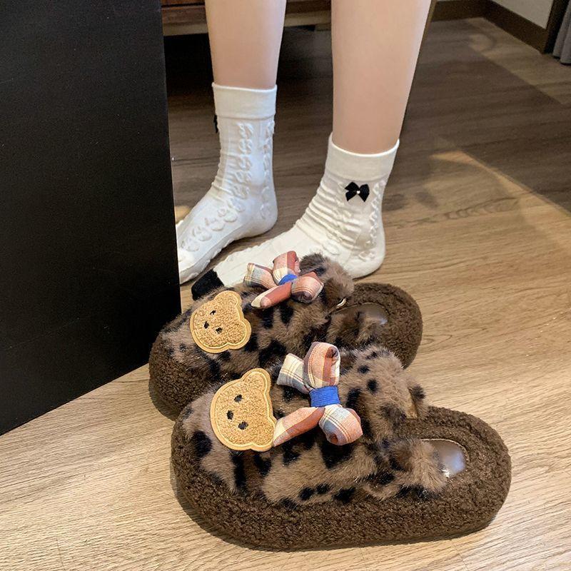 Fashion versatile warm non-slip bag head slippers women's 2025 autumn and winter cartoon cute thick-bottomed fluffy slippers women's outer wear