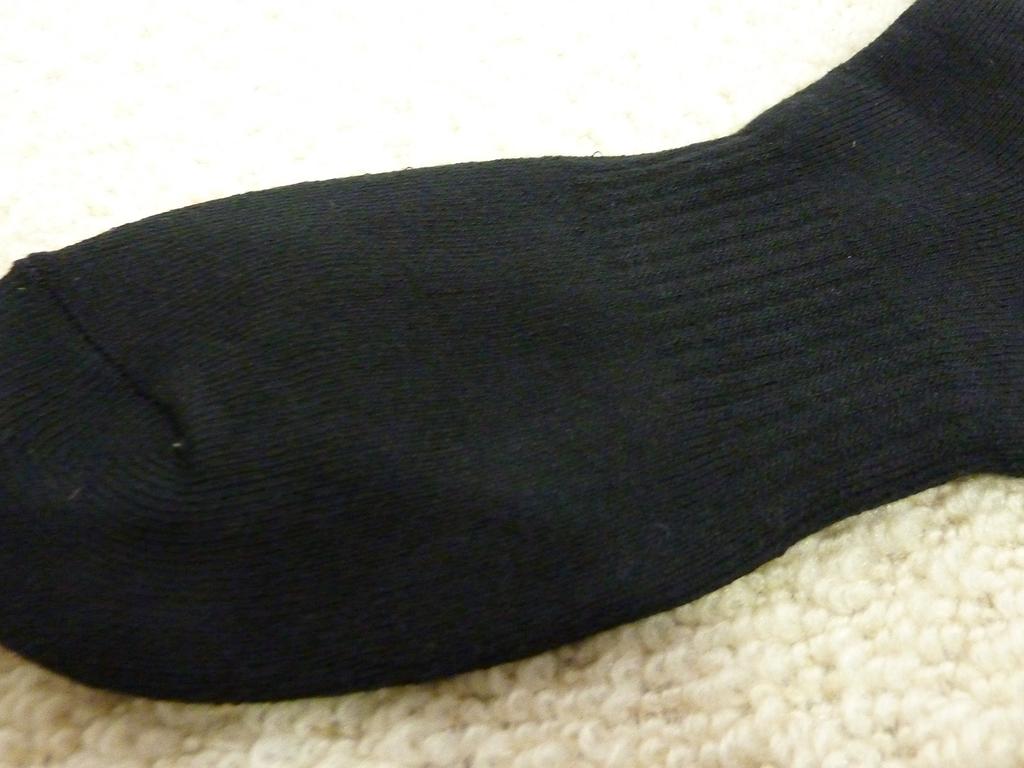 Olive Sara Fluffy Socks for Men (Black)