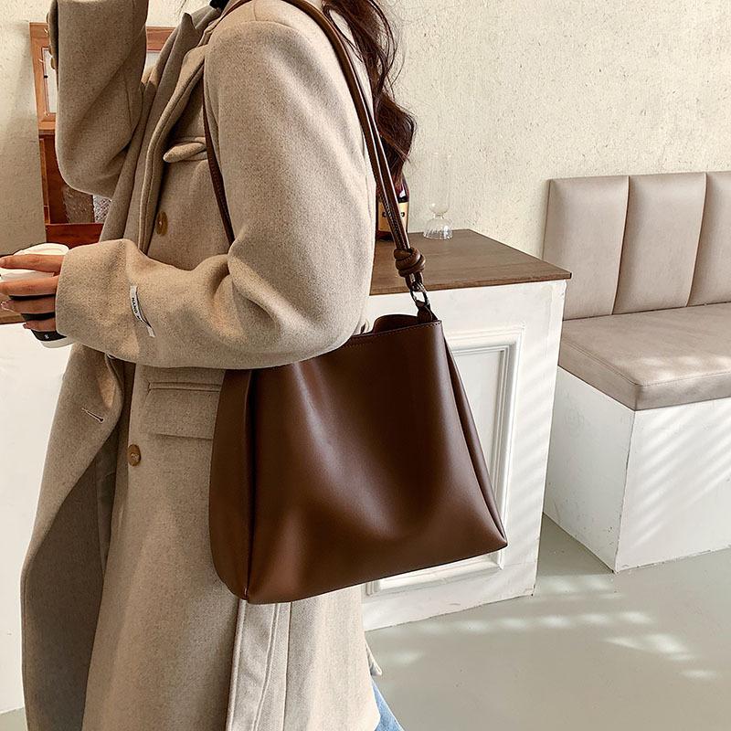 Retro Versatile Women Shoulder Composite Bags Fashi Commuter Ladies Bucket Underarm Bag Pu Leather Female Inner Handbags Tote