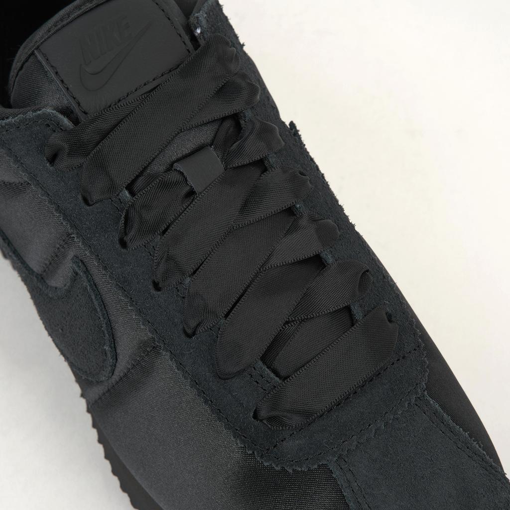Nike حزمة Cortez الساتان - حذاء رياضي نسائي أسود رمادي داكن FV5420-002