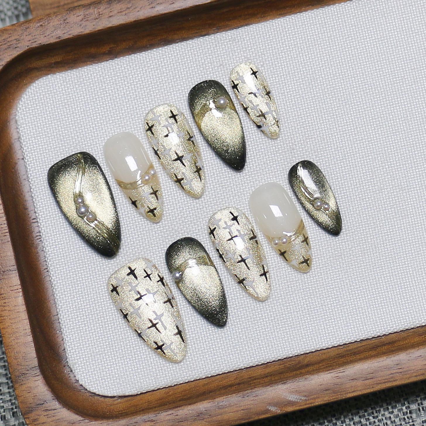 Handmade Gold Cat Eye Nail Art Stickers - Detachable & Super Flashy Medium
