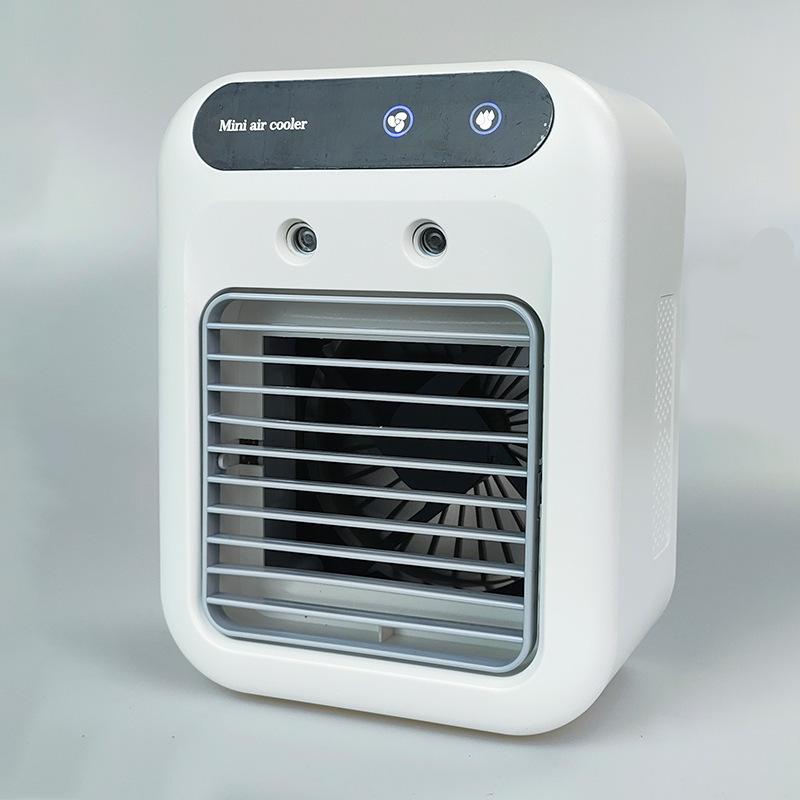 Portable Desktop Mini Fan with Humidifying and Silent Spray – Plug-in Ice Feeling Small Air Conditioner for Dorms 480g