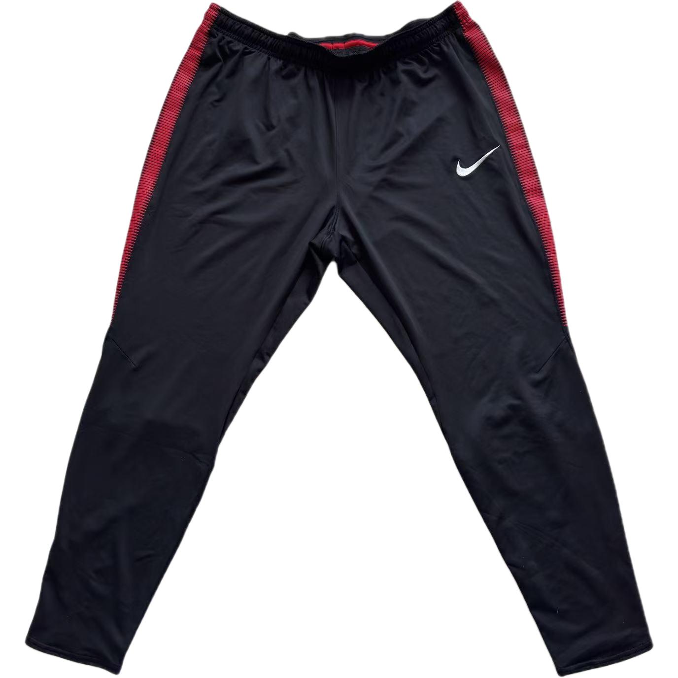 

New Nike Soccer Bottoms Men s Black 898172-010 3XL