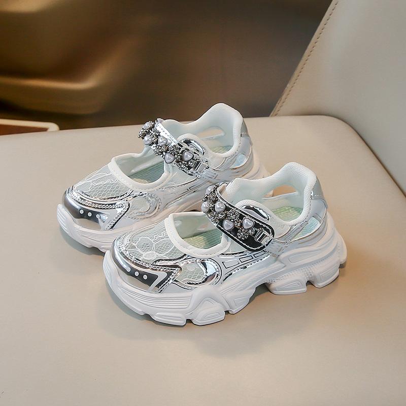 

Девочки Спортивные Сандалии Сетчатые Дышащие Детские Туфли Принцессы Сладкий Жемчуг 2025 Лето Новые Детские Кроссовки Толстая Мягкая Подошва 26 серебряный