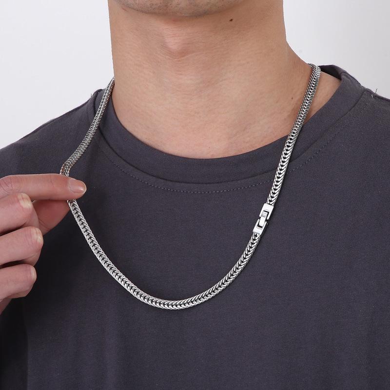 European And American Versatile Titanium Steel Encrypted Riding Whip Chain Necklace ,Fashionable And Popular Jewelry Buckle Titanium Steel Chain