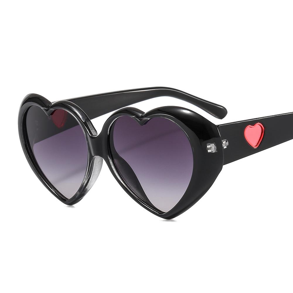 Modern Designer New Custom High Quality Fashion Women Anti Uv Heart Sunglasses Men Luxury Trend Black Heart Shades Sunglasses