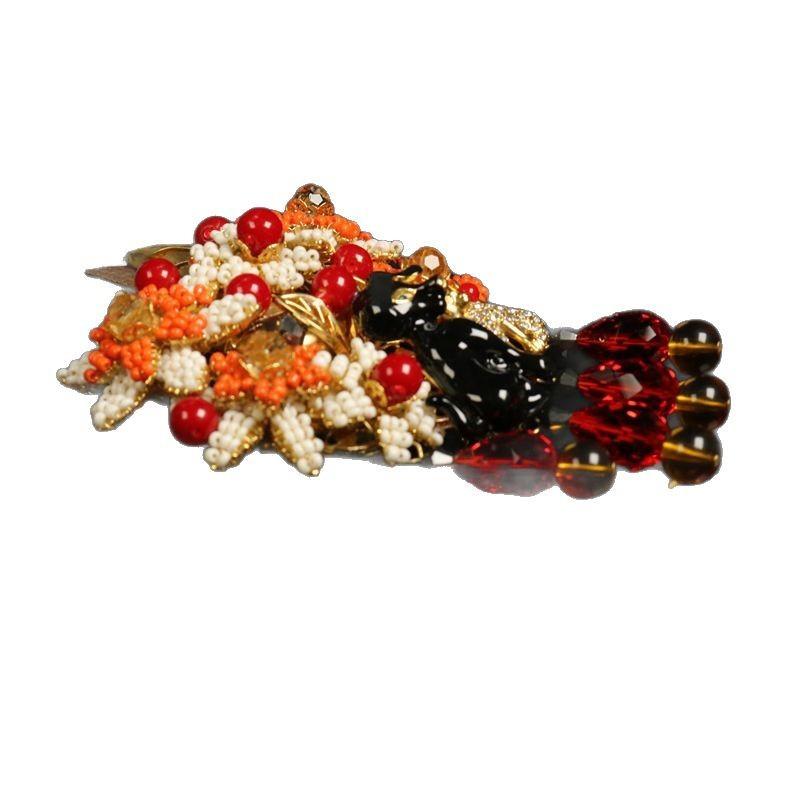 Heavy Industry Flowering Beaded Atmosphere Handwoven Puppy Enamel Brooch Animal Brooch Water Drop Fringed Brooch