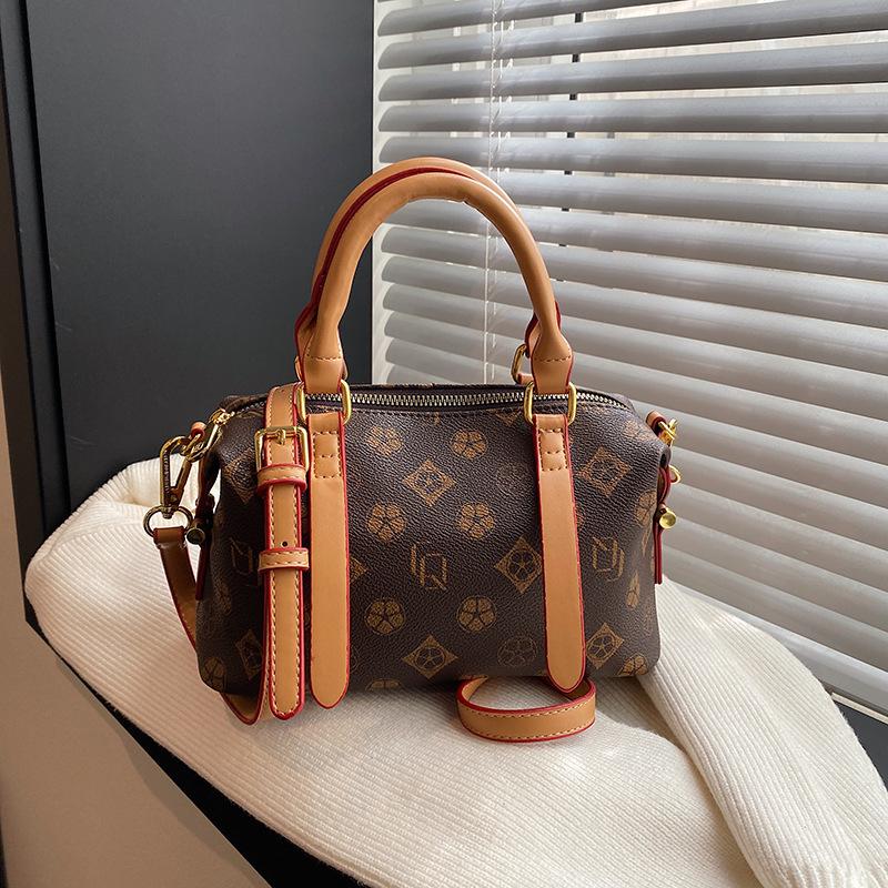 

Винтажная сумка-подушка с принтом, новая нишевая сумка для通勤, контрастного цвета, на одно плечо, через плечо 12cm*10cm*23cm коричневый