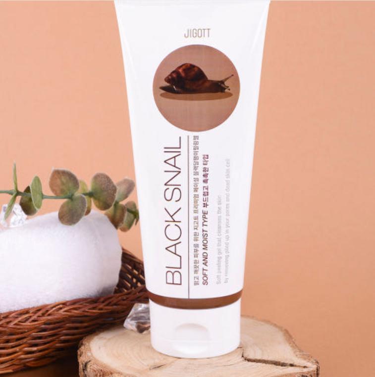 Jigott Black Snail Peeling Gel – Gentle Exfoliator for Smooth & Radiant Skin