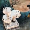 Halloween Witch Hands Snack Bowl Stand Resin Snack Basket Creative Candy Fruit Bowl Holder Desktop Ornament Halloween Decoration