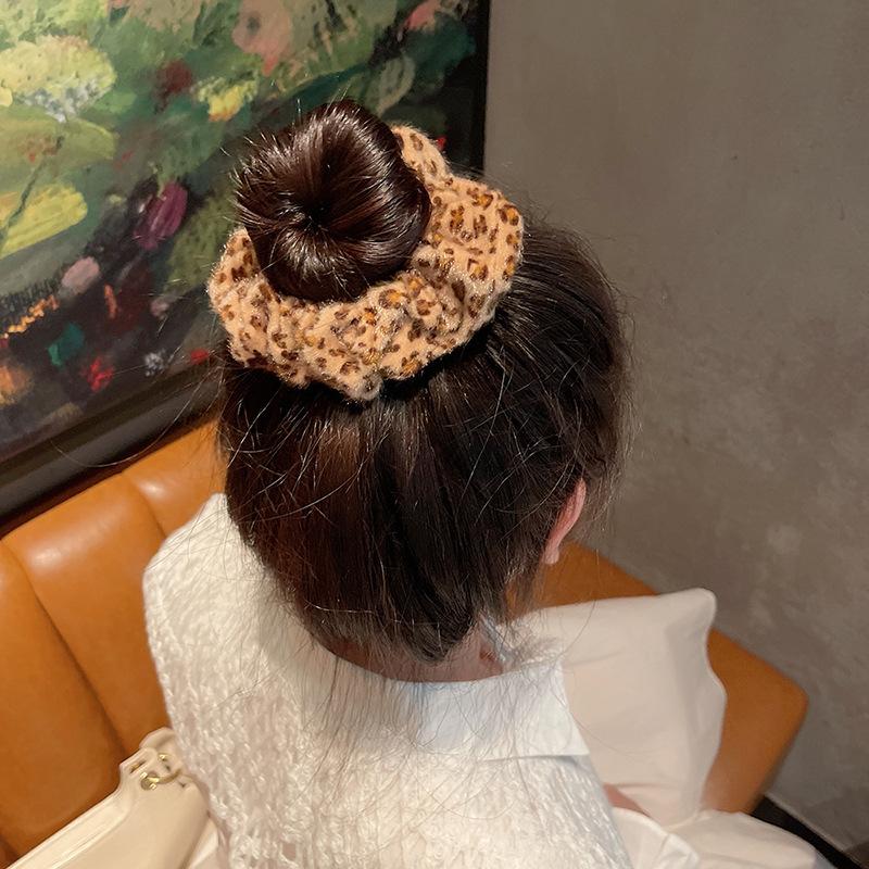 1pc Autumn and winter mink fur velvet hair accessory headband for girls, French retro headband, leopard print headband, ponytail