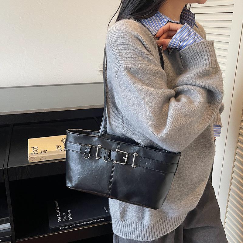 Women's Retro Large Capacity Tote - Autumn/Winter 2025 Versatile Shoulder & Underarm Bag for Fashion & Commute