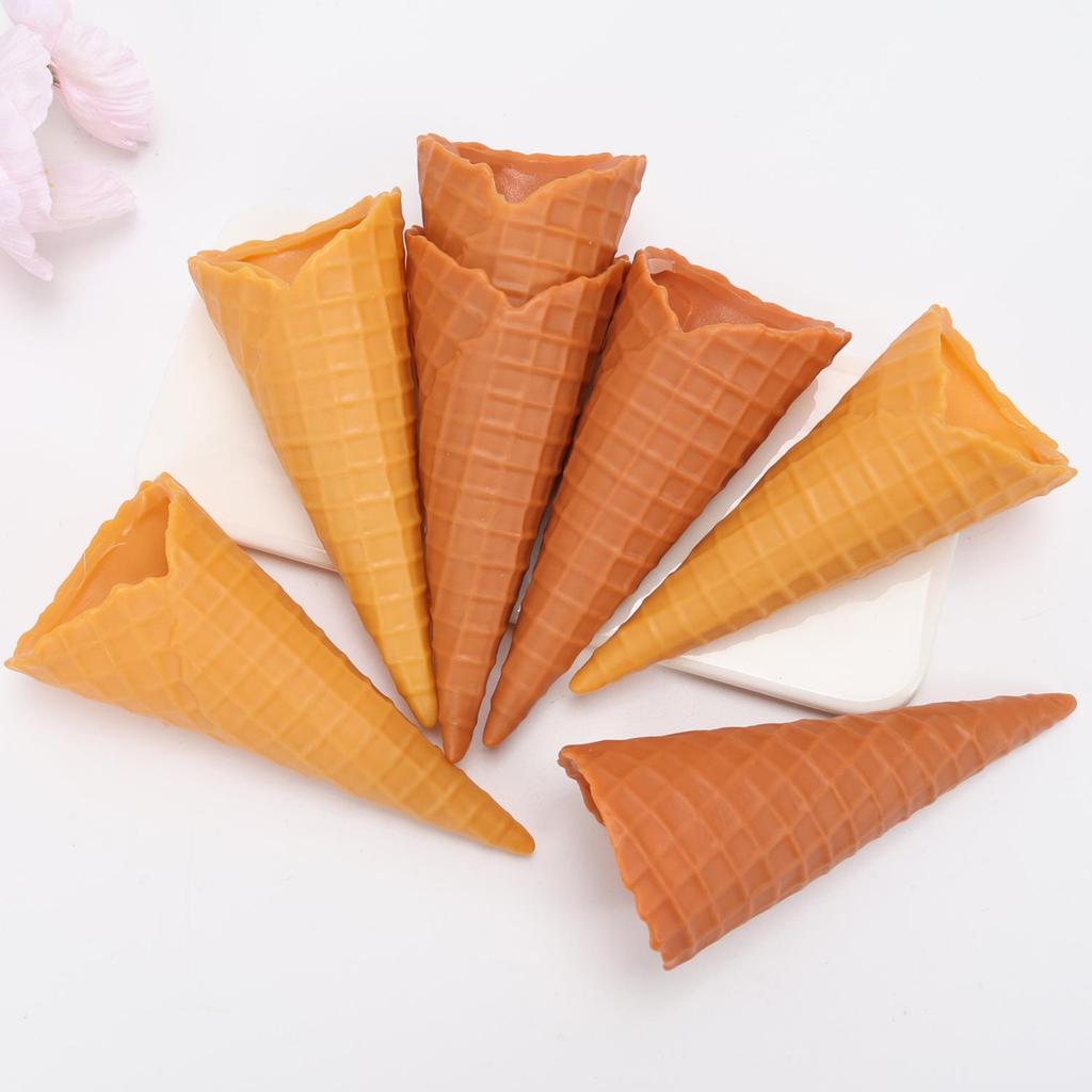 Cono Gelato Realistico da 13 cm – Accessorio Dessert in Argilla Giocattolo Commestibile con Grande Cono Croccante