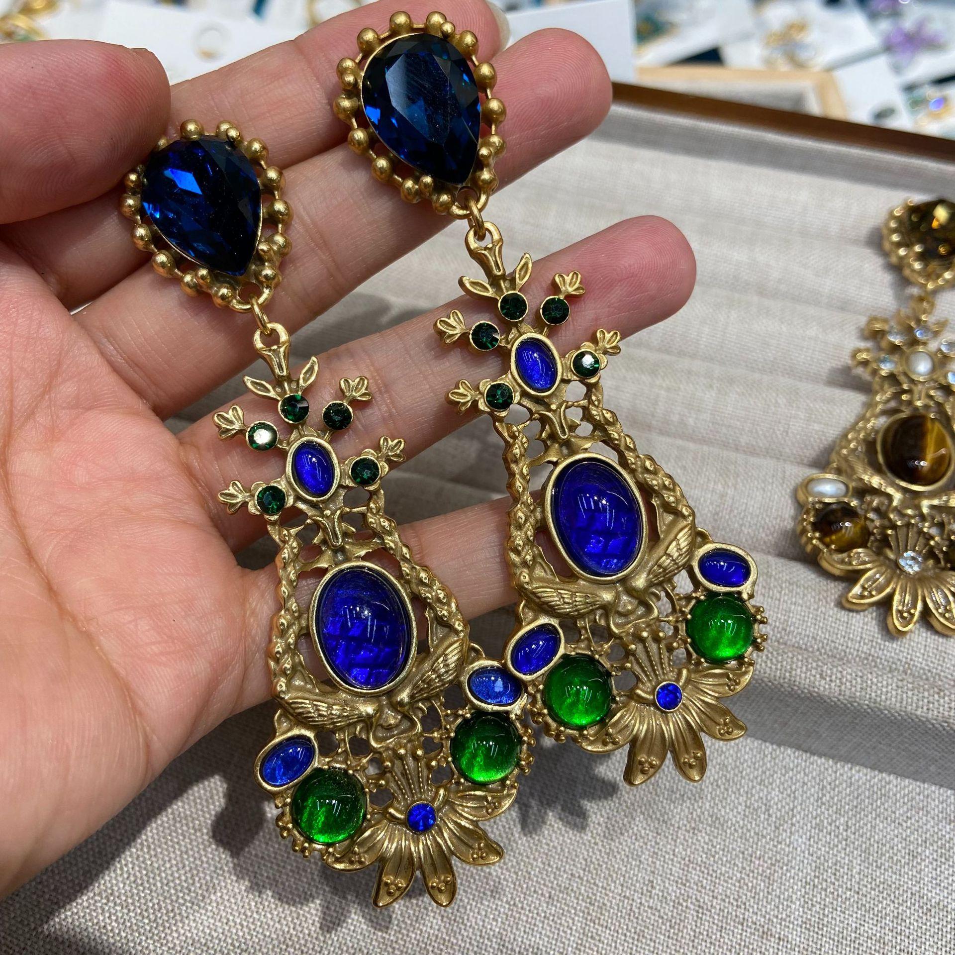 

Wran Medieval Vintage Natural Lapis Lazuli Earrings Women S Retro Old Peacock Light Luxury Versatile Earrings