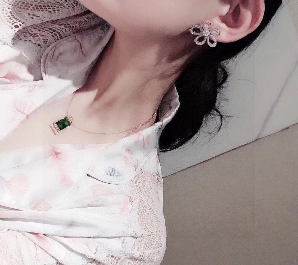 Anniversary Gifts New 2023 Trend Popular Brand Classic Europe Luxury Jewelry Earrings For Women Lotus Flowers Clover Sakura