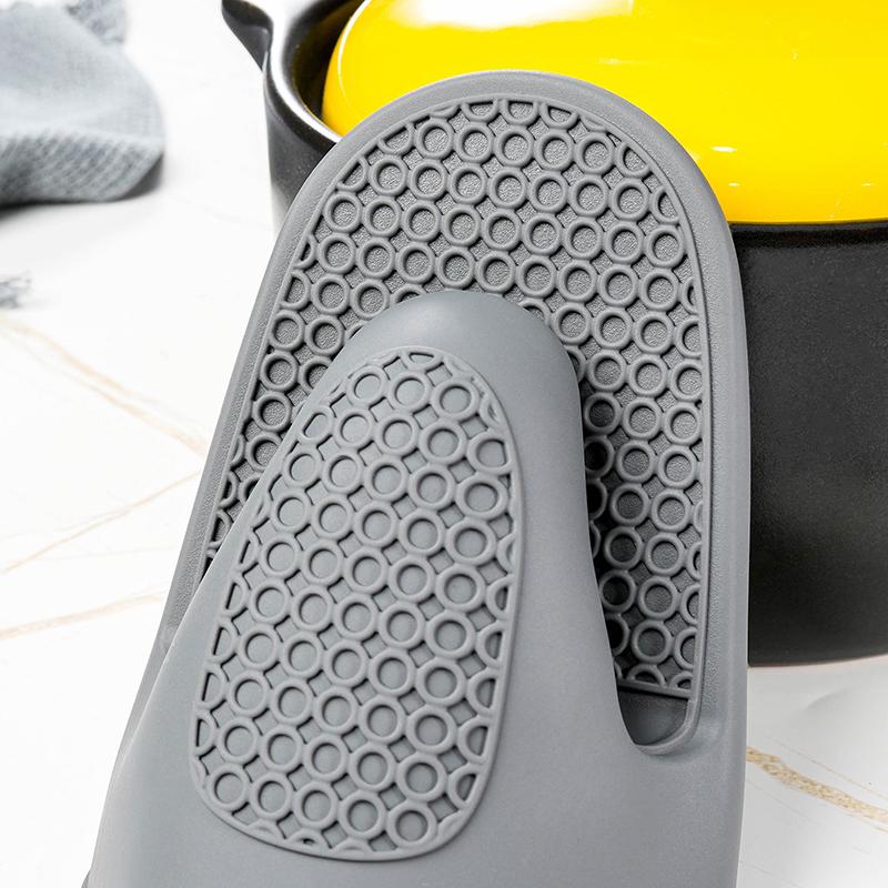 Silicone Hand Clip Kitchen Anti-Scald Thickened Silicone Heat Insulation Gloves Household Oven Baking Tools Oven Mitts