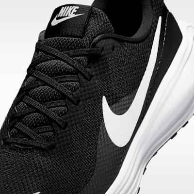 Nike Revolution 8 Black White