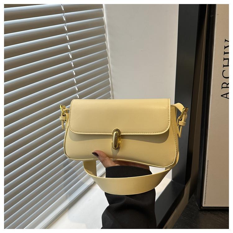 Personality Trend 2025 New Lock Fashion Retro Underarm One Shoulder Portable Underarm Women's Small Square Bag