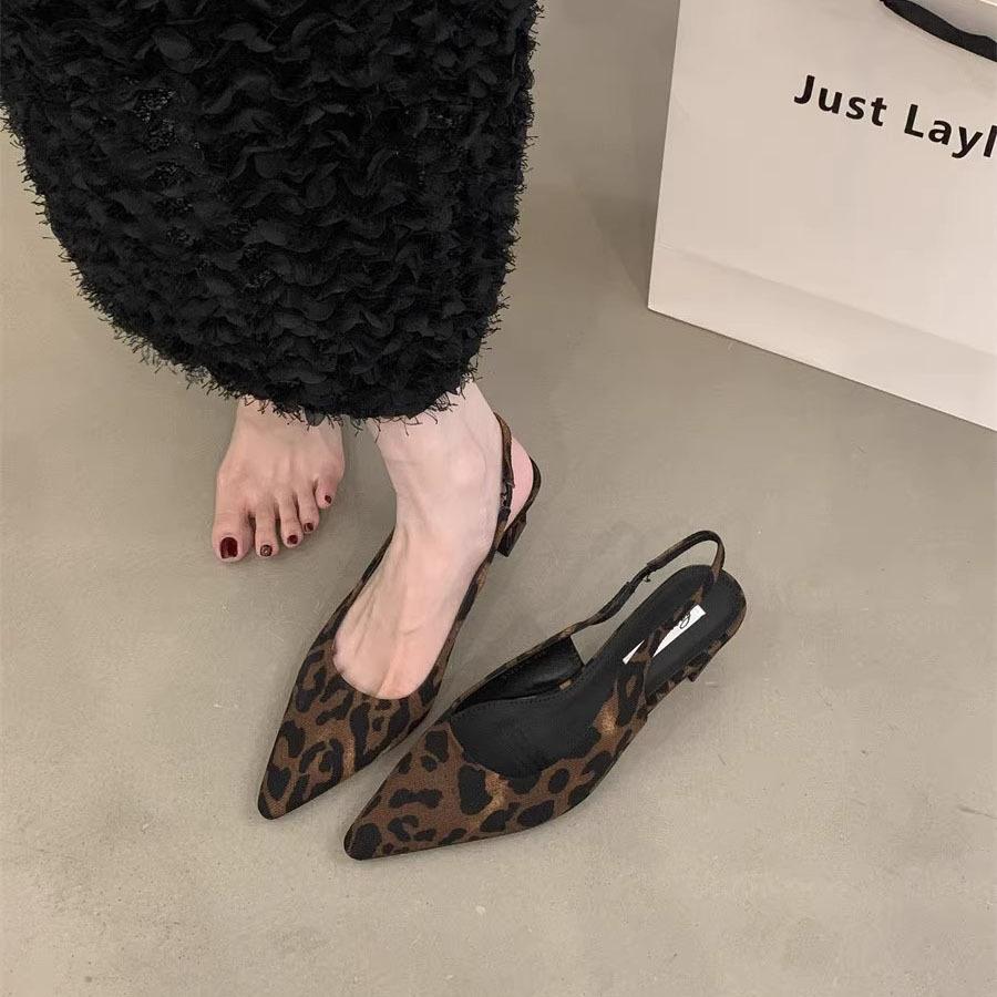 Niche leopard print sandals 2025 women's shoes with skirts summer new thick heel bag head pointed empty high heel single shoes
