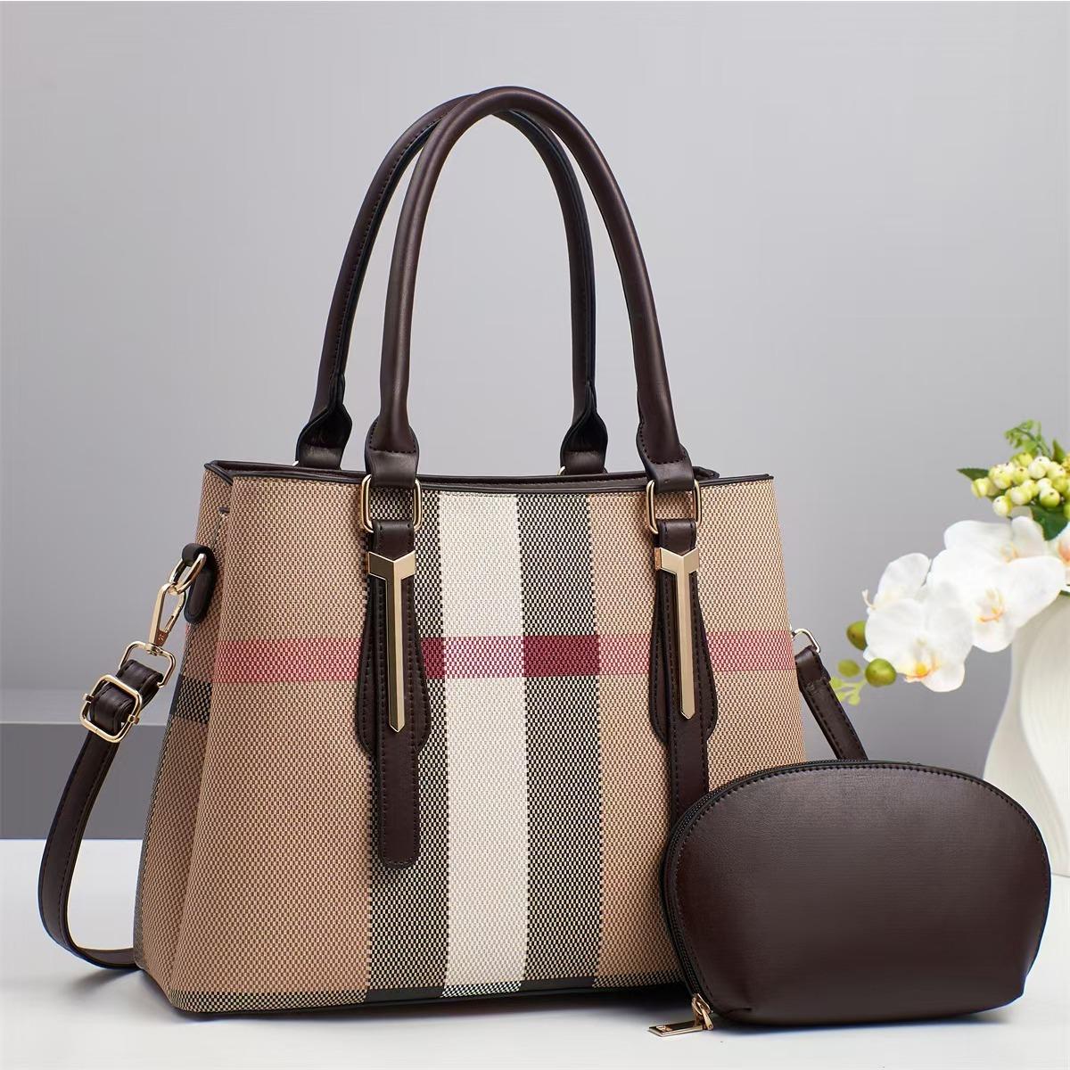 

New Design High Style Level Matching Child Female Bag Colour Contrast Multi-layer Waiting for Storage Handbag Basic Plaid Single Shoulder Bag Tide .