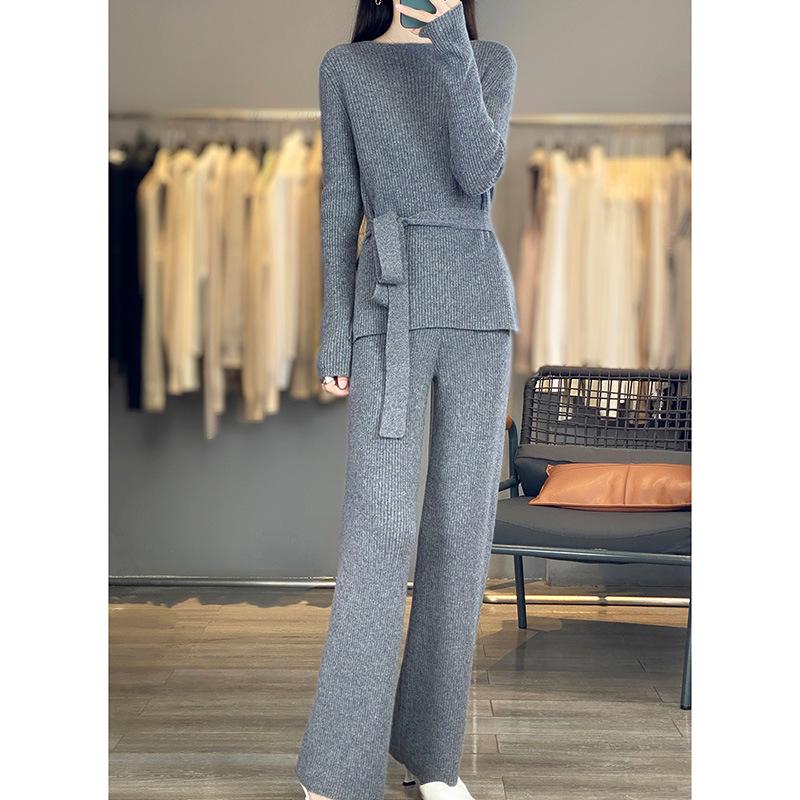 Chic Autumn/Winter Cashmere Two-Piece Set: Women's Loose Knit Sweater & Wide-Leg Tie-Waist Pants