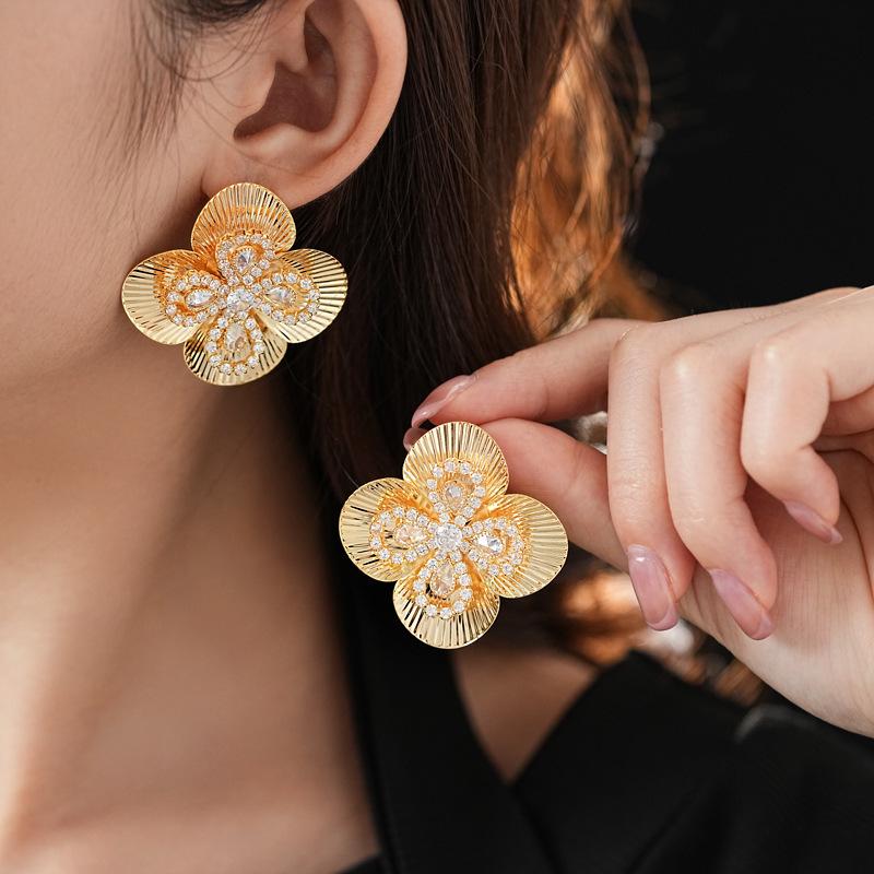 

Серьги-кисточки «Серебряная игла» - Модные длинные висячие серьги в изысканном стиле