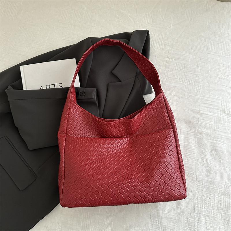 Stylish Large Capacity Women's Shoulder Tote Bag Retro Design In Black Brown Red White And Khaki