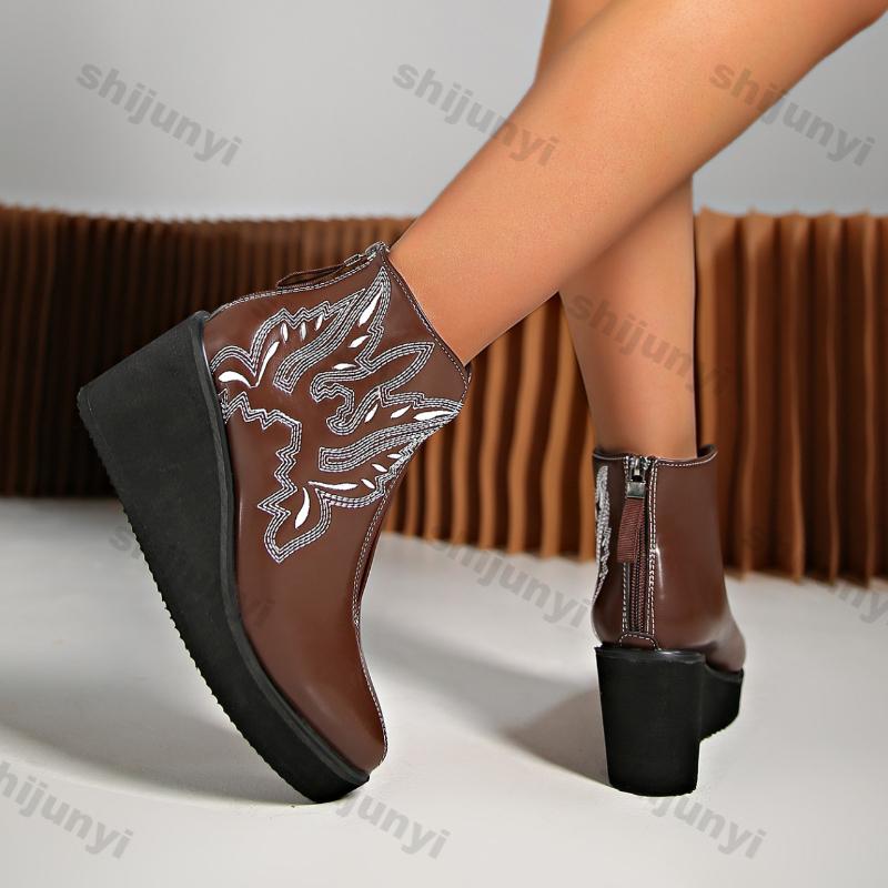 Women Embroidered Platform Pu Leather Punk Ankle Boots Autumn Winter New Fashion Chunky Wedges Boots Woman Slip On Gothic Shoes