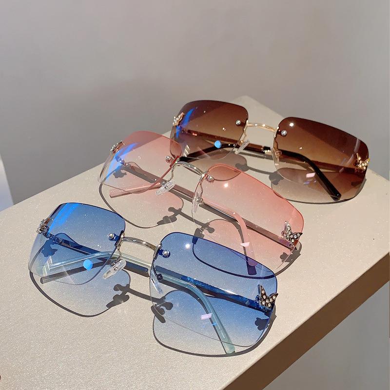 New Women Vintage Sunglasses Frameless Diamond Gradient Sun Glasses Fashion Luxury Butterfly Ocean Lenses UV400 Shades Goggles