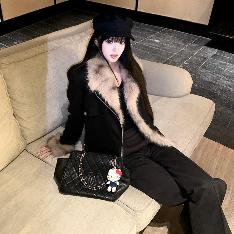 Women's Black Shearling Fur Collar Short Slim Fit Biker Jacket - Autumn/Winter Thickened Coat