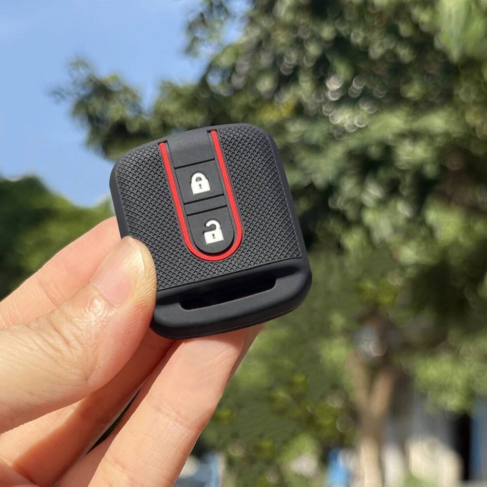 Keychain Protect For Nissan Tiida Nv200 X-Trail T-31 Qashqai Micra Pathfinder Navara Kashkay Silicone Car Remote Key Holder Case