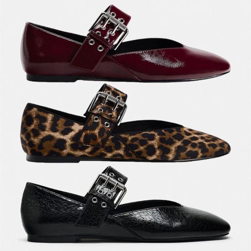 Large size fashion casual flat shoes for women's spring new leopard print buckle fashion casual shoes for women