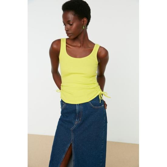 Mailet tricotat elastic, cu volane, cu gât de piscină