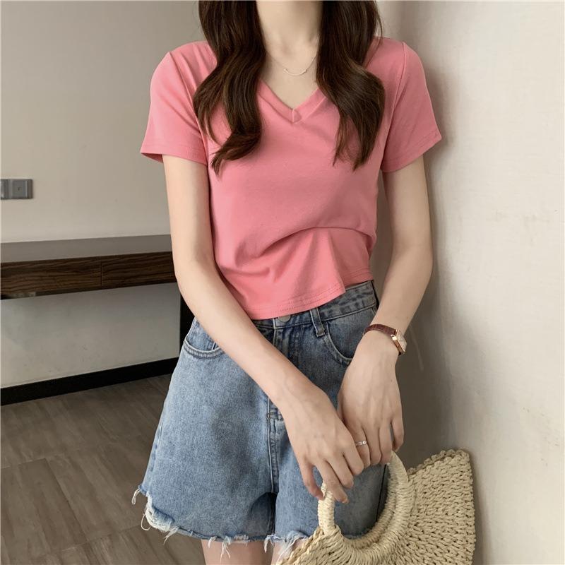 Women Solid V Neck Short Sleeve Curved Hem Slim Fit Cropped Casual Basic Tee Shirt