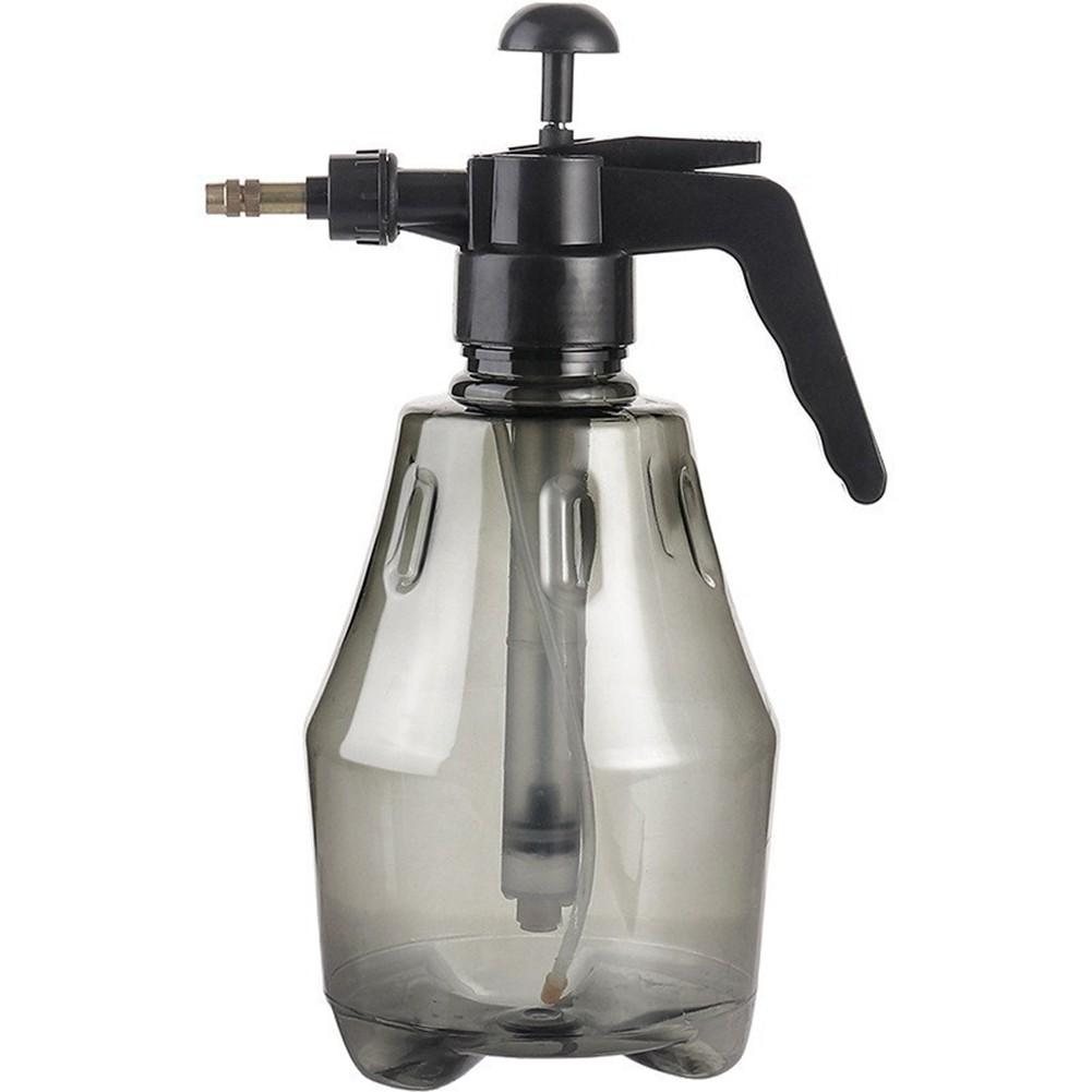 Garden Essential 1 5L Manual Pressure Sprayer with Ergonomic Design