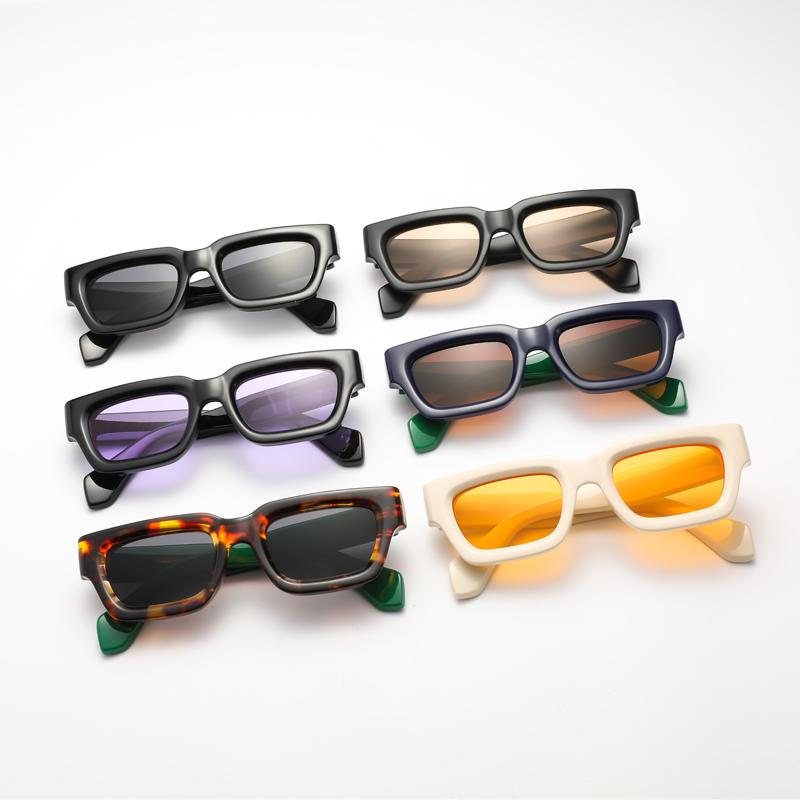 Neue Mode Quadratisch Kleiner Rahmen Retro Sonnenbrille Weibliche Persönlichkeit Quadratische Dicke Rahmenbrille INS Modeaccessoires Brille