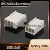 2.54mm Pitch 2510 Plastic Housing Wire-to-Board Connector Plug, Temperature-Resistant, Beige and White