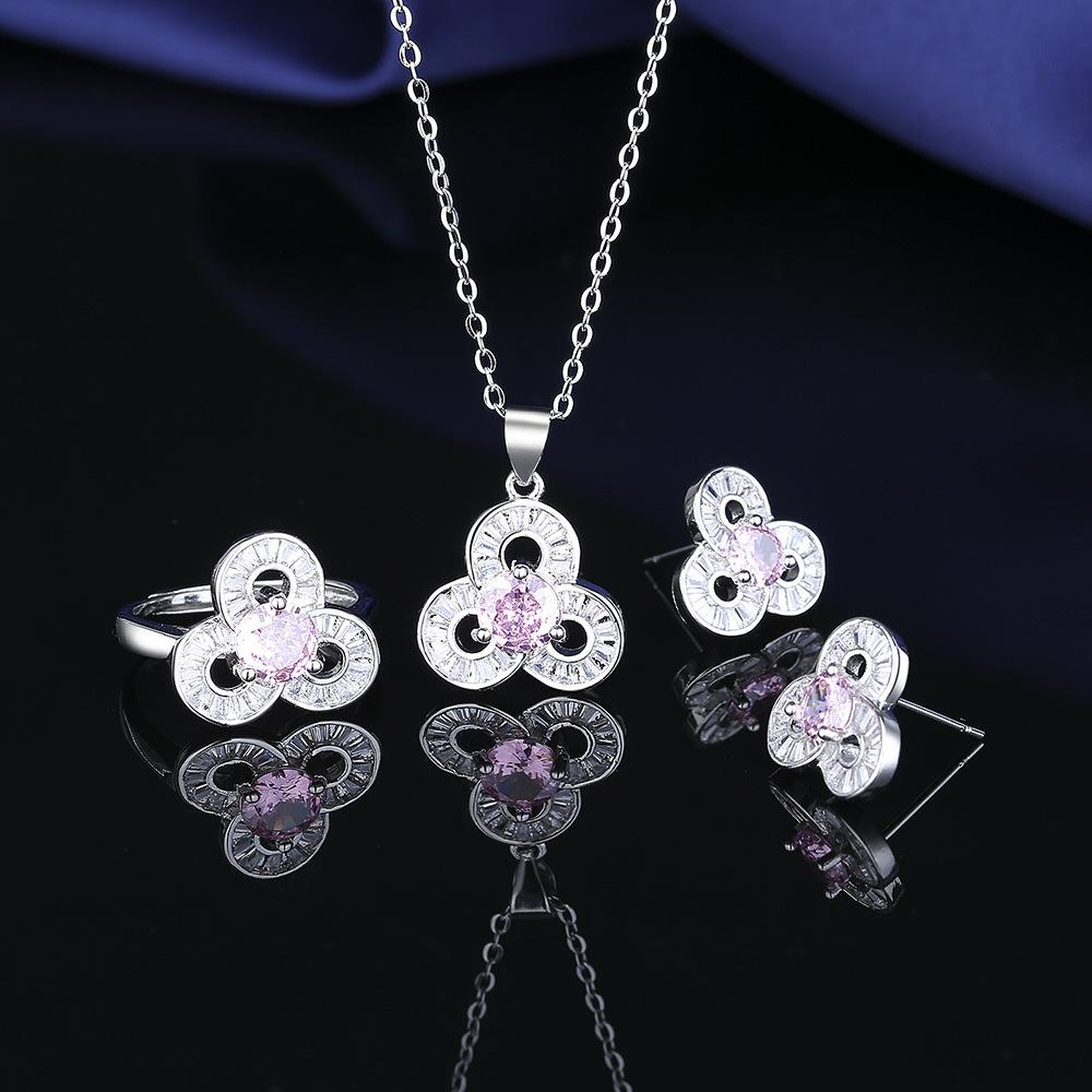 Waves European and American Lucky Leaf Set Ring Necklace Earrings Women's Premium Temperament Women's Accessories