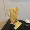 Simple retro mobile phone bucket bag new fashionable summer texture shoulder bag casual versatile messenger bag