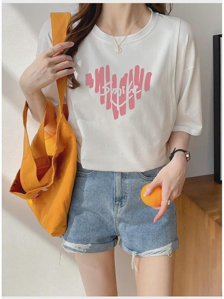 Maternity Summer Nursing Tee: Stylish & Comfortable Short-Sleeve Breastfeeding Top