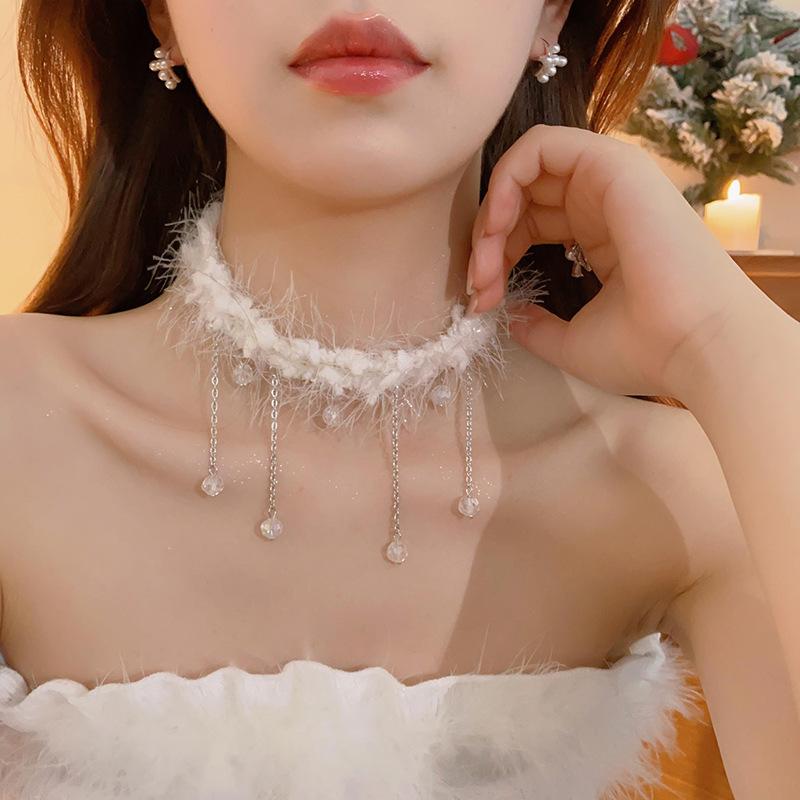 New Year's Crystal Fringed Plush Necklace Autumn and Winter Choker Sweet Neck Chain Niche High-end Versatile Jewelry