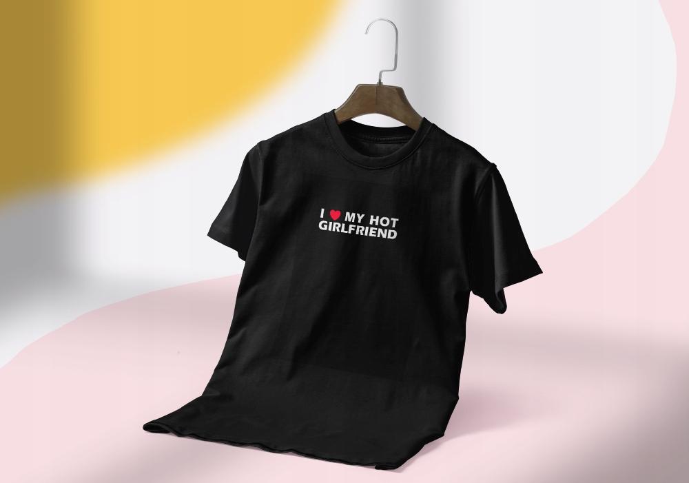 Dla chłopaka lub męża na prezent koszulka męska LOVE MY HOT GIRLFRIEND !