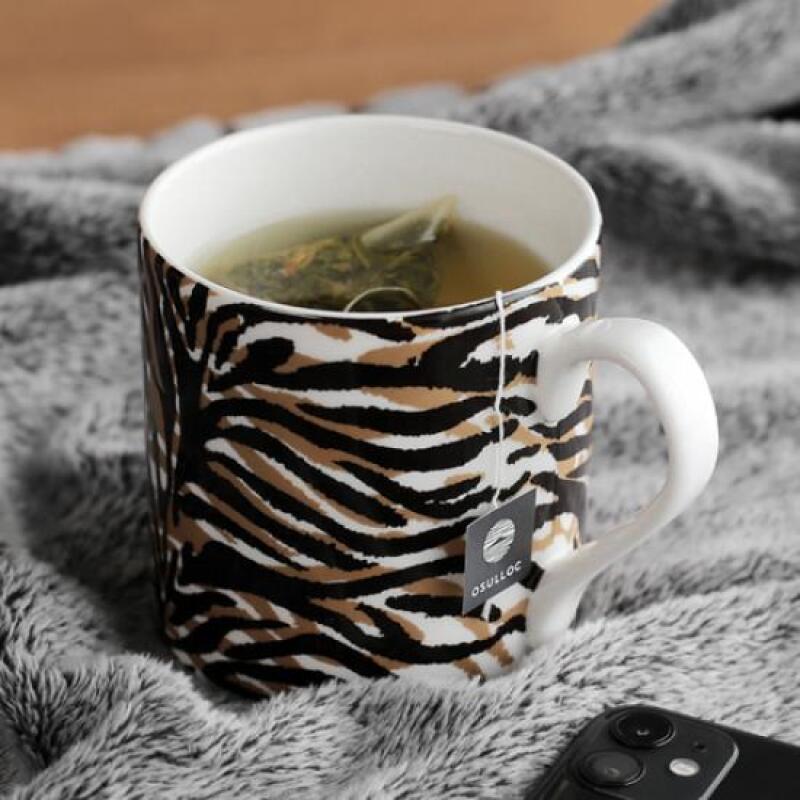 1 x Vintage Pattern Ceramic Mug