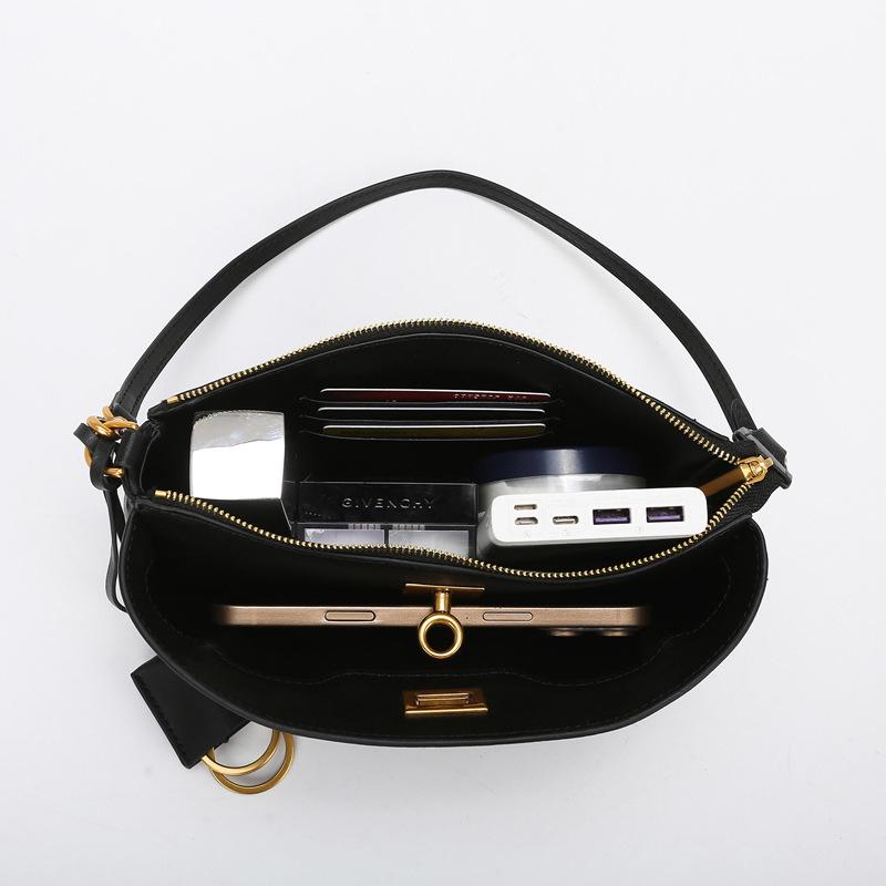 Crossbody Bag, Fashionable Vegetable Tanned Leather Rodeo Women's Bag, High-end and Versatile Armpit Bag, Women's New Commuting Shoulder Bag