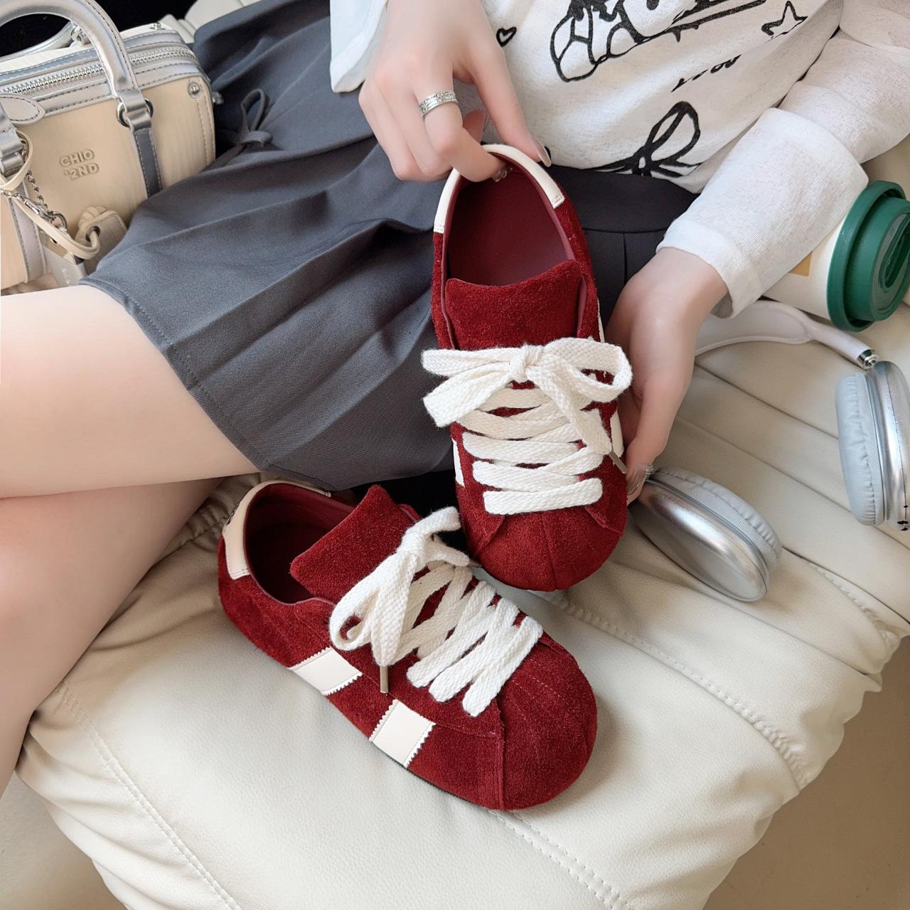 

2025 осень новый ретро внутренний подъем Merad шнуровка капибара большая голова немецкие тренировочные туфли повседневные кеды женские 40 бордовый