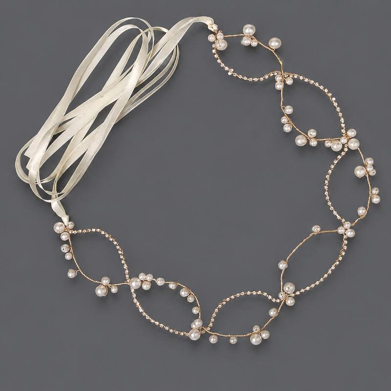 Simple Flowing Headpiece for Bridal Makeup and Hairstyle. Simple Hairband.
