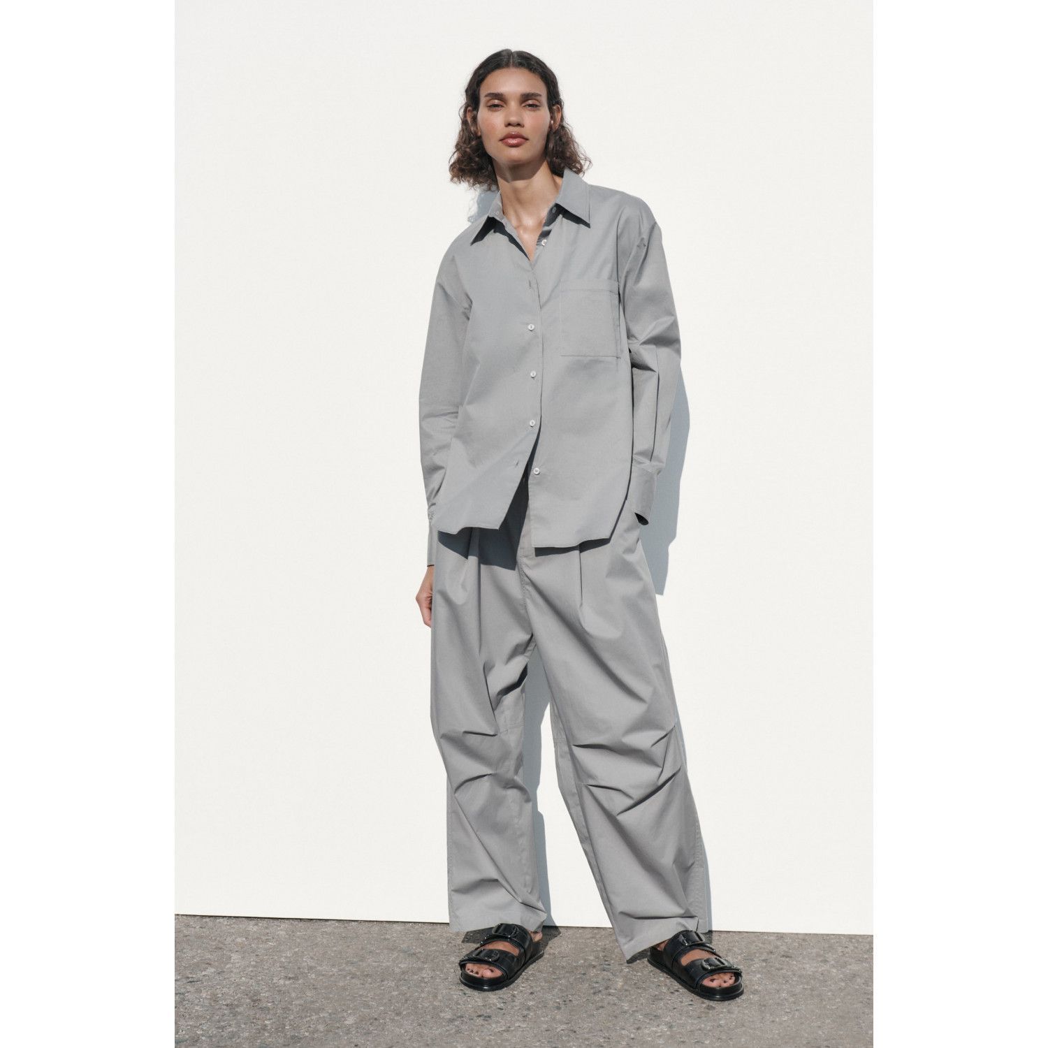 

OVERSIZED POPLIN SHIRT