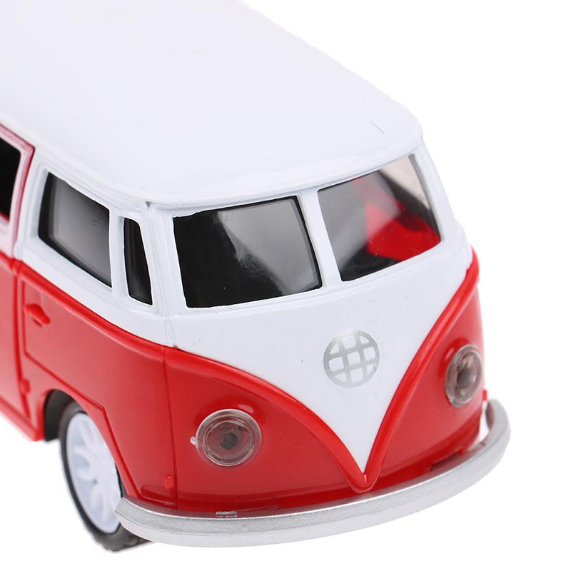 1:32 Bus Alloy Diecasts Toy Pull Back Car Models Metal Vehicles Classical Buses Pull Back Collectable Toys For Children Gifts