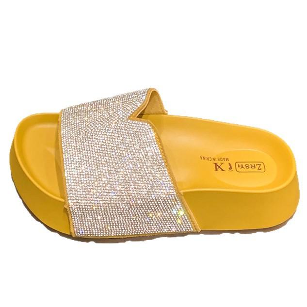 Hongkong Plattform-Slipper Damen Sommerbekleidung auf Scheiße treten 2025 schöne höhenverlängernde Strasssteine Mode Ein-Wort Strandschuhe